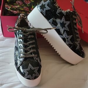 Betsey Johnson GROOVE BLACK Glitter Star Flatform Sneakers